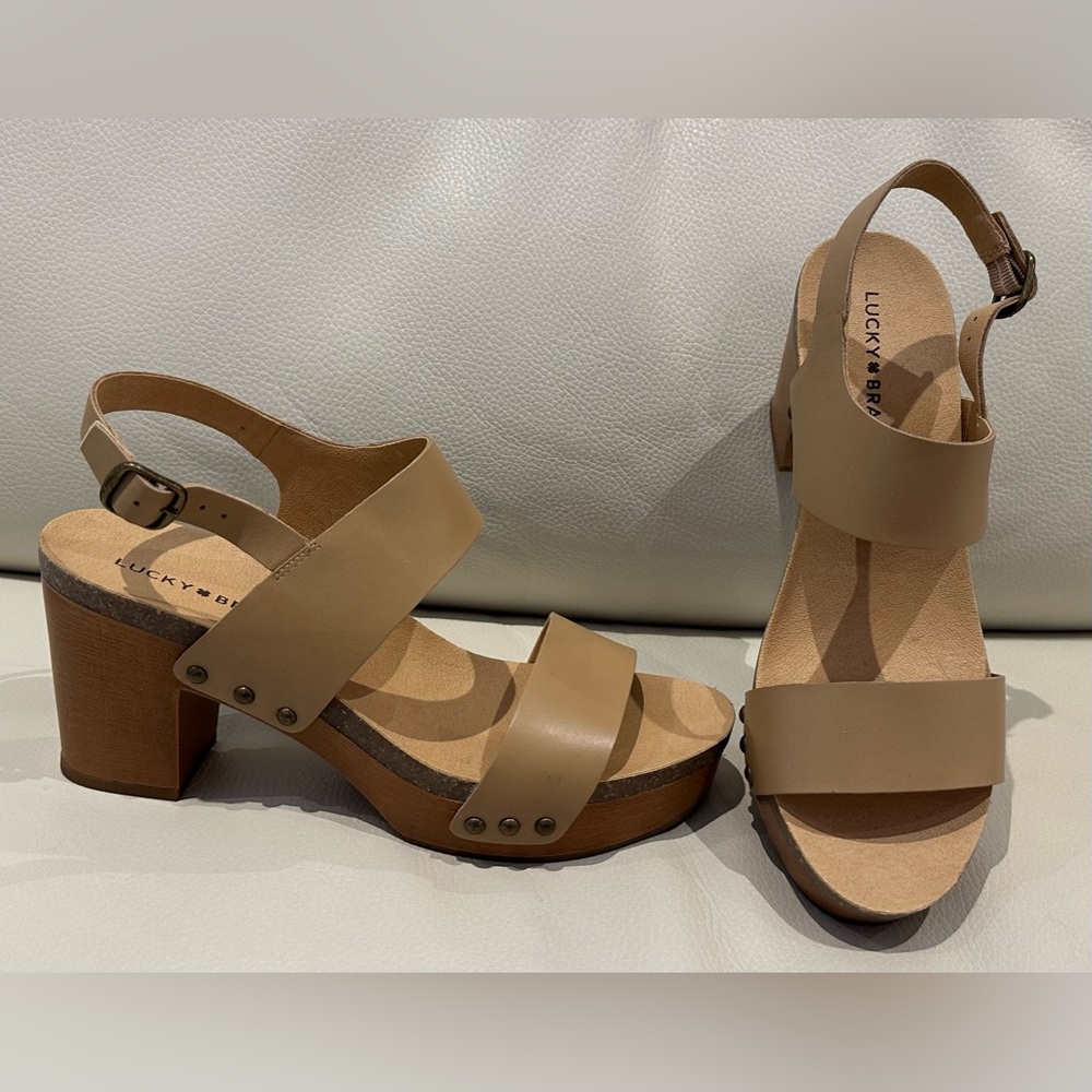 Beige/Nude Sandals NWOT